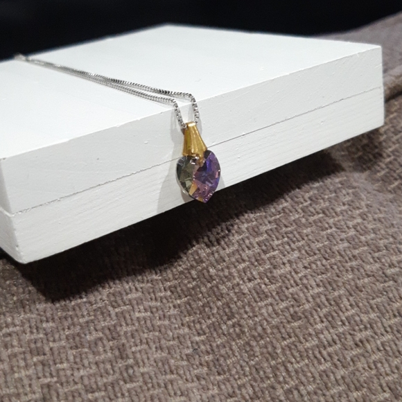 Heart shape pendant necklace - Picture 2 of 2